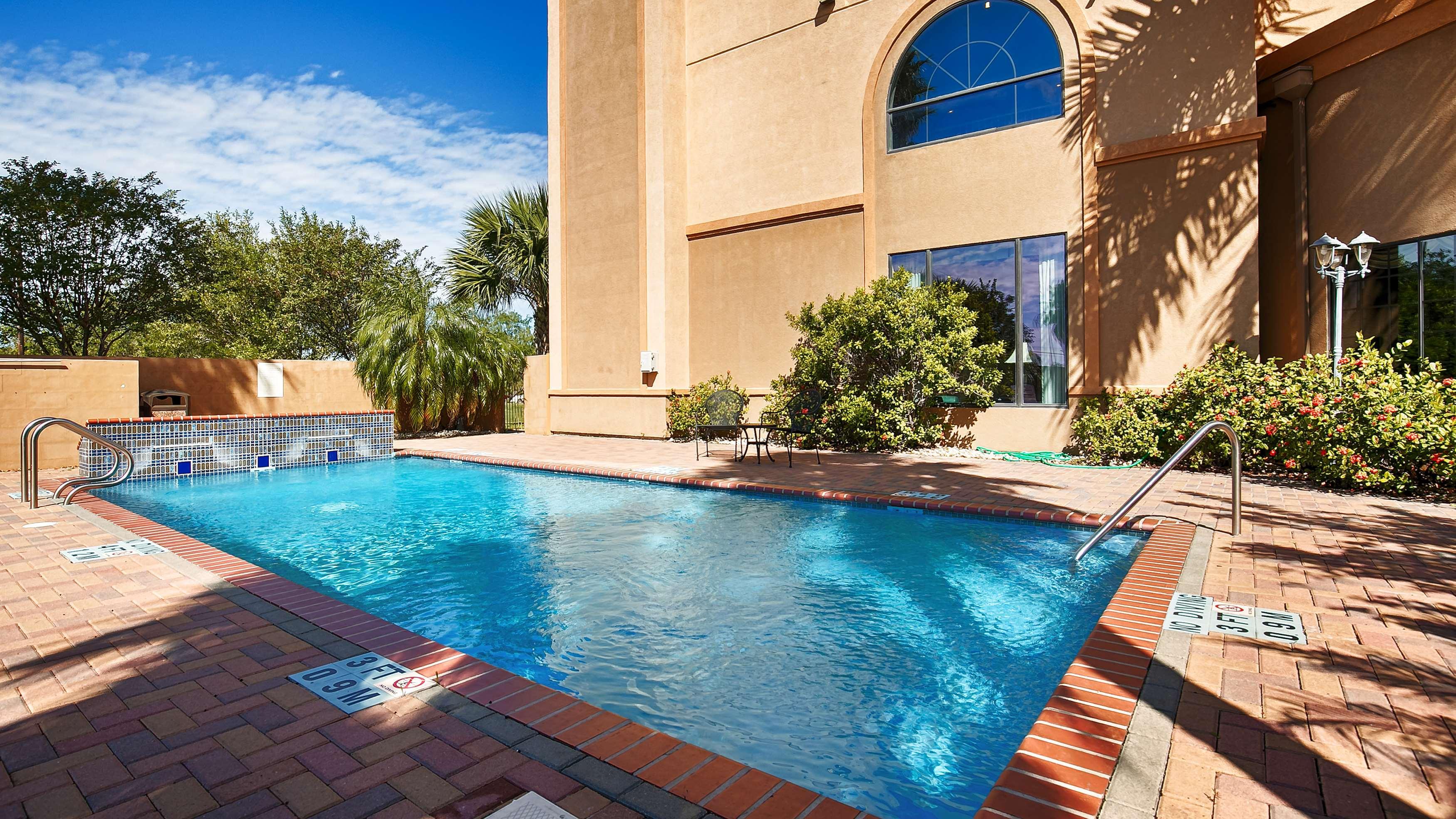 Best Western Casa Villa Suites Harlingen Luaran gambar