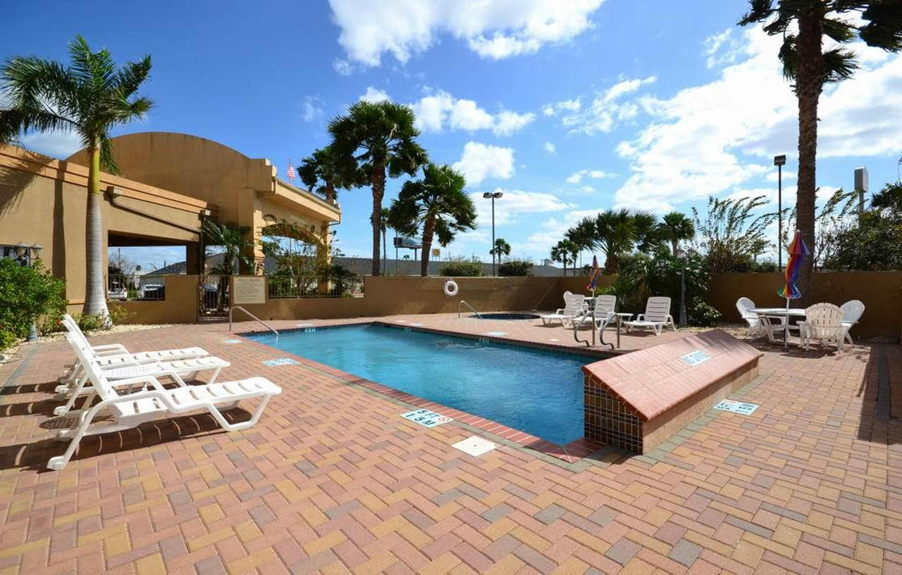 Best Western Casa Villa Suites Harlingen Luaran gambar